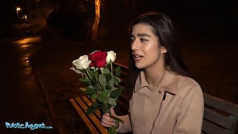 Aaeysha Enjoys A Romantic Valentine'S Day Encounter In A Hotel Room