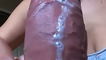 Intense Oral Pleasure With Cumshot On Toes
