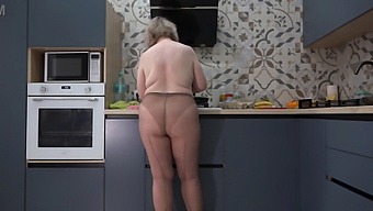 Curvy Wife In Nylon Pantyhose Offers Breakfast Options: Her Or Scrambled Eggs