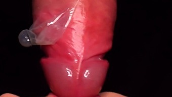 Exclusive Close-Up Footage Of Perfect Cumshot From Condom Milking